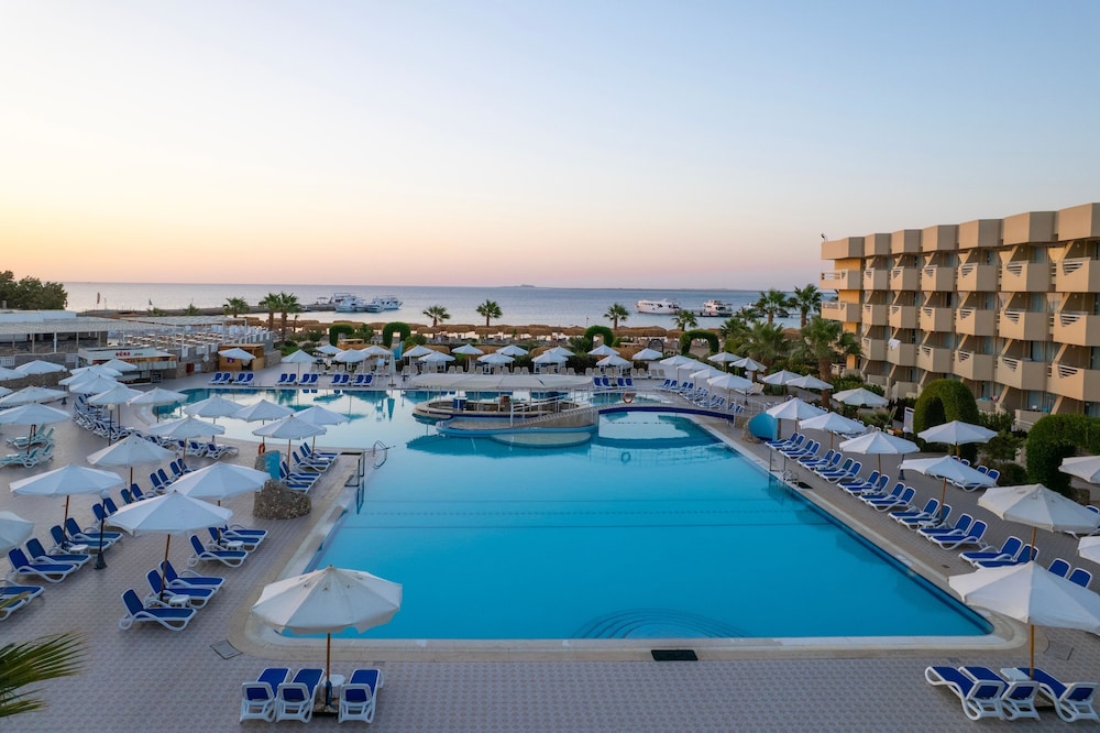 Seven Seas Jolie Bay - Ultra All Inclusive — Swimming pool in Safaga, Red Sea