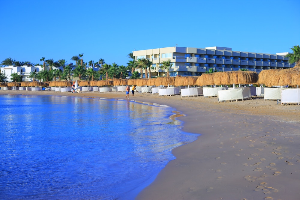 Seven Seas Jolie Bay - Ultra All Inclusive — Beach in Safaga, Red Sea