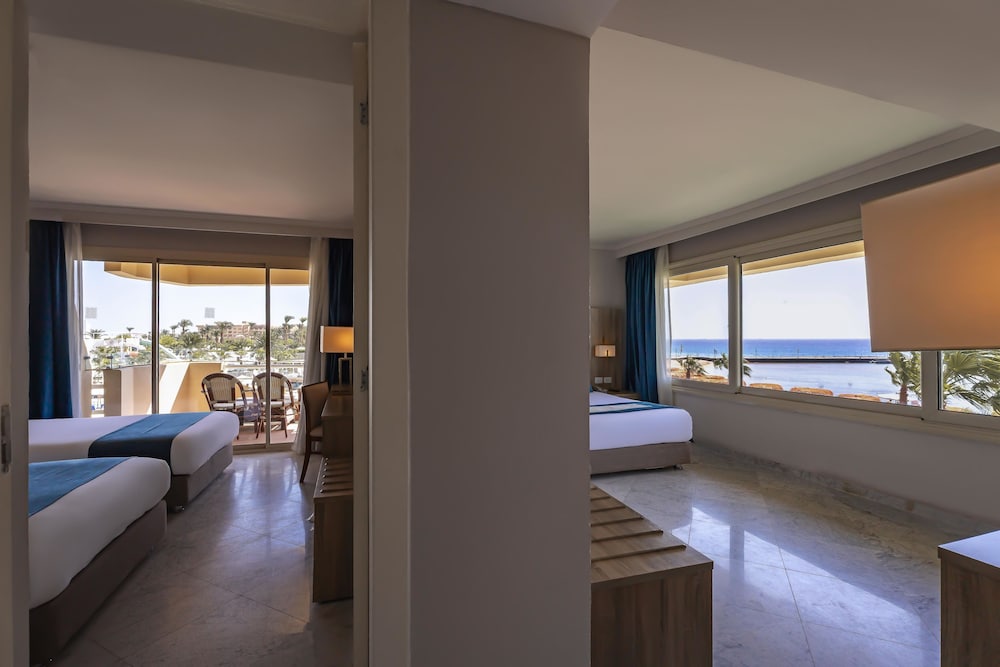 Seven Seas Jolie Bay - Ultra All Inclusive — Hotel rooms in Safaga, Red Sea