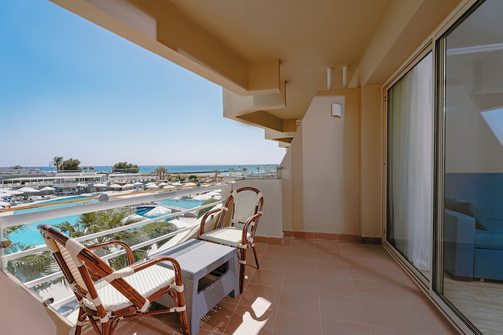 Seven Seas Jolie Bay - Ultra All Inclusive — Hotel rooms in Safaga, Red Sea