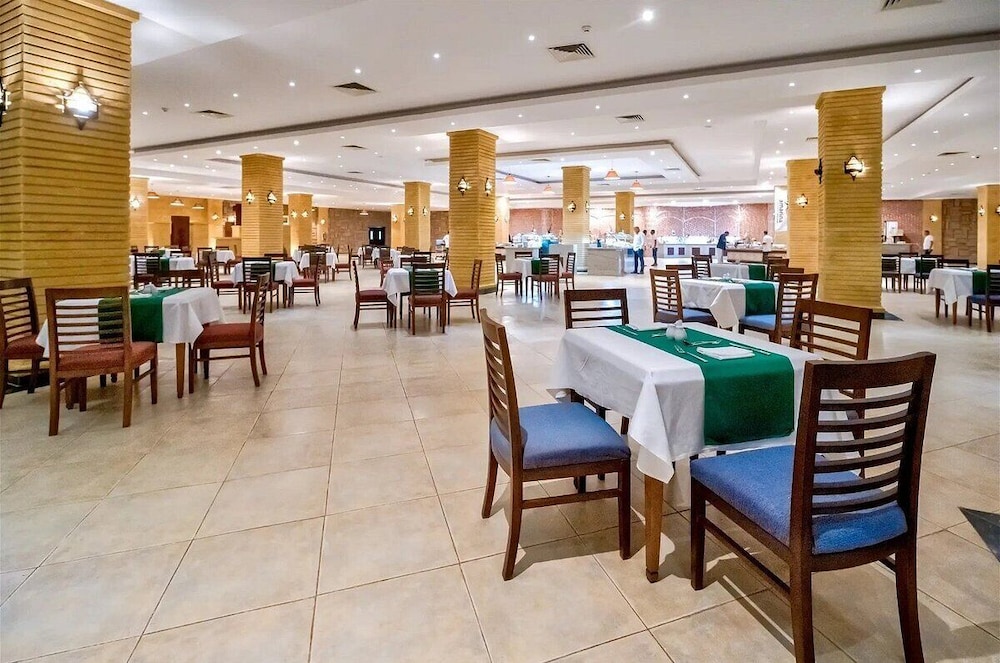 Amarina Queen Resort & Aqua Park Marsa Alam — Restaurant & bars in Marsa Alam, Red Sea