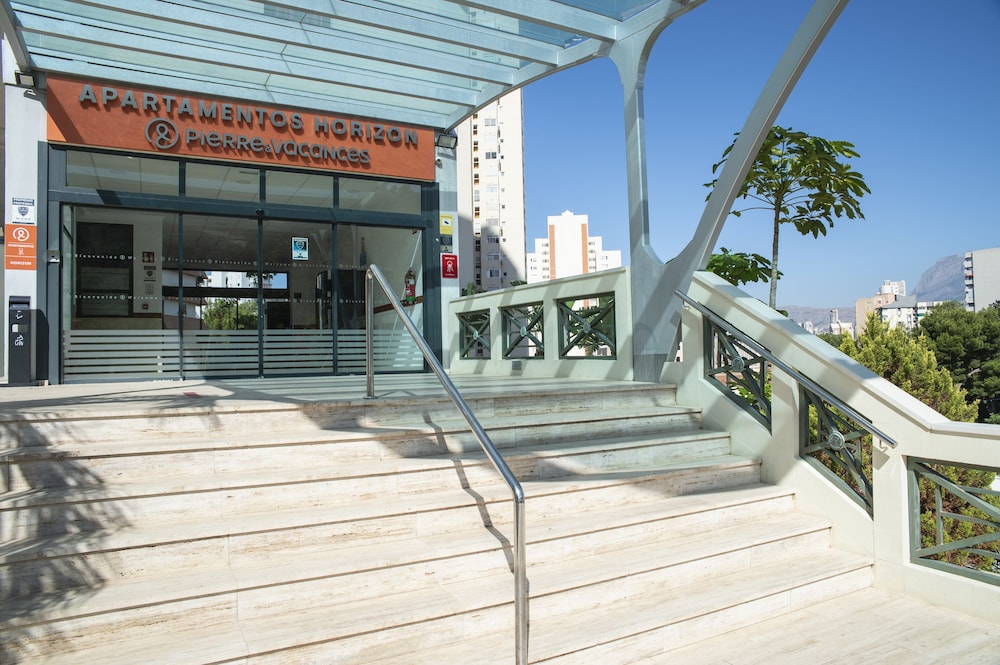 Pierre & Vacances Benidorm Horizon — Hotel building in Benidorm, Valencian Community