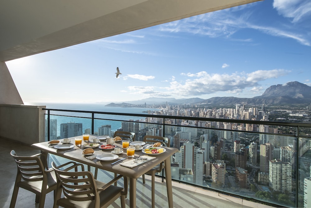 Pierre & Vacances Benidorm Horizon — Hotel rooms in Benidorm, Valencian Community