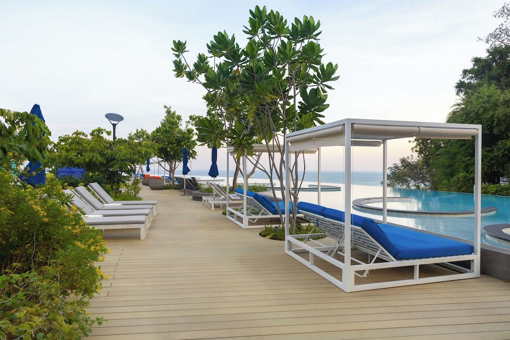 Royal Cliff Beach Terrace Hotel Pattaya — Beach in Pattaya, Chonburi