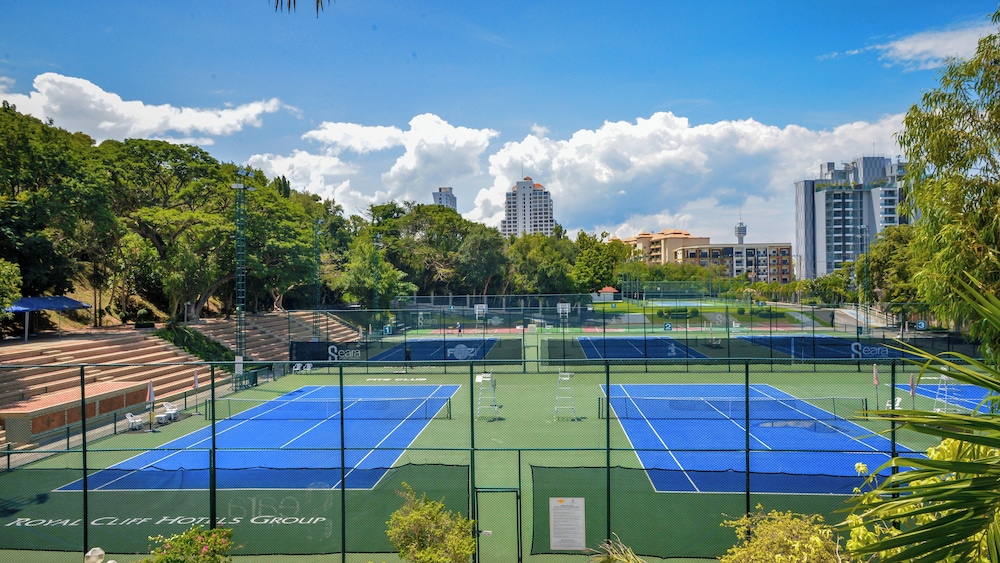 Royal Cliff Beach Terrace Hotel Pattaya — Sports & recreation in Pattaya, Chonburi