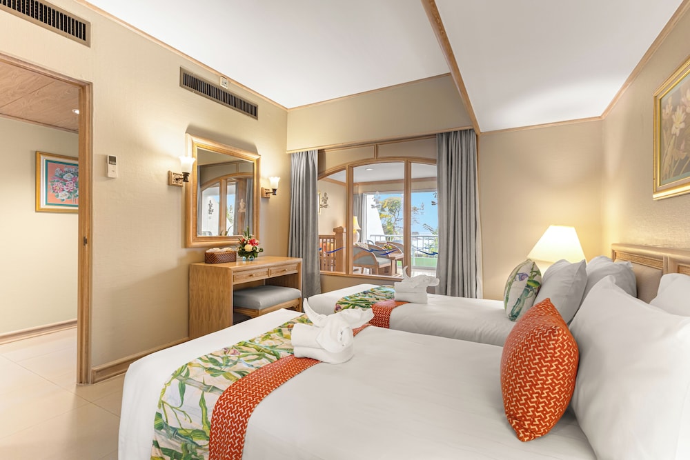 Royal Cliff Beach Terrace Hotel Pattaya — Hotel rooms in Pattaya, Chonburi