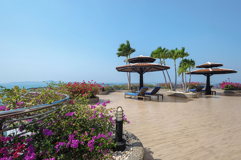 Royal Cliff Grand Hotel Pattaya — Sports & recreation in Pattaya, Chonburi