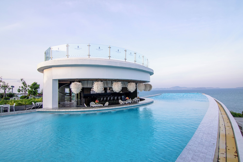 Royal Cliff Grand Hotel Pattaya — Main photo in Pattaya, Chonburi