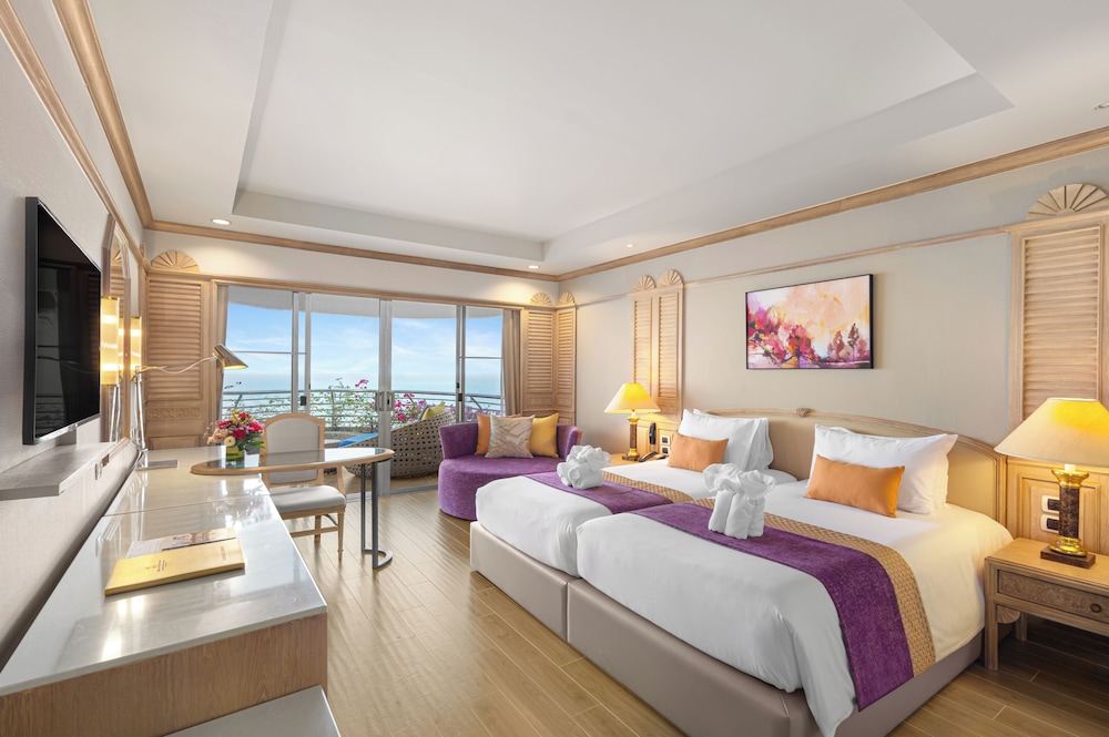 Royal Cliff Grand Hotel Pattaya — Hotel rooms in Pattaya, Chonburi