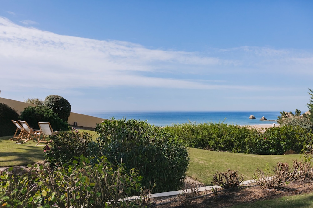 Bela Vista Hotel & SPA - Relais & Châteaux — Beach in Portimão, Faro