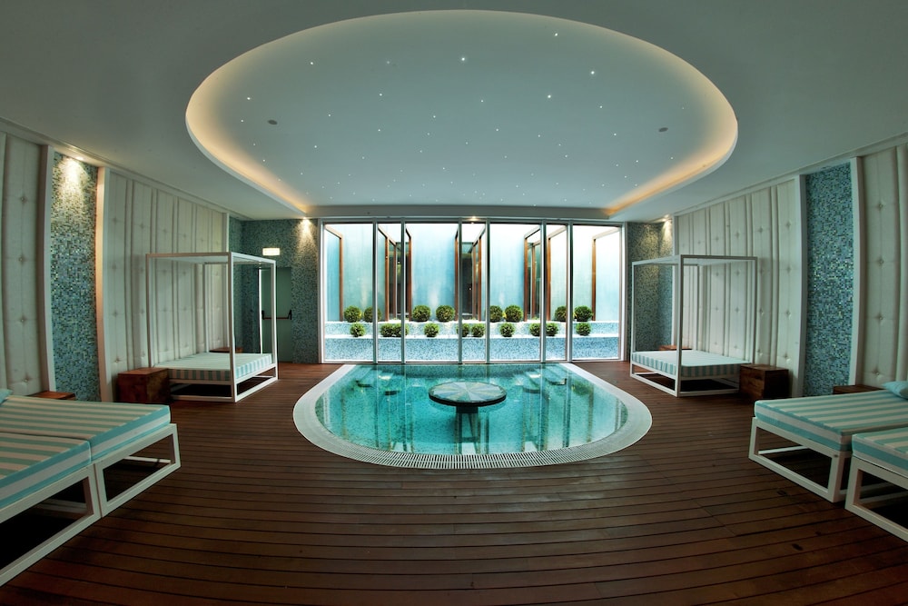 Bela Vista Hotel & SPA - Relais & Châteaux — Swimming pool in Portimão, Faro