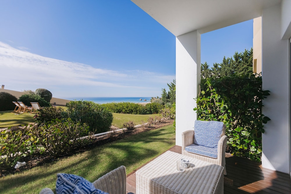 Bela Vista Hotel & SPA - Relais & Châteaux — Beach in Portimão, Faro