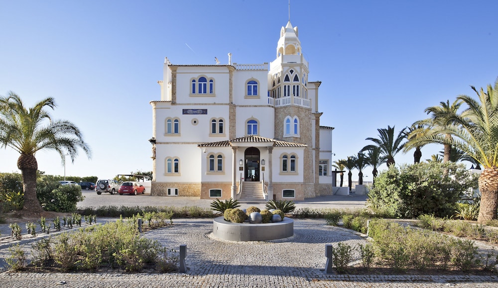 Bela Vista Hotel & SPA - Relais & Châteaux — Hotel building in Portimão, Faro
