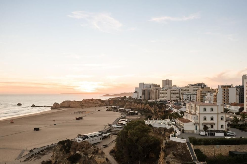 Bela Vista Hotel & SPA - Relais & Châteaux — Beach in Portimão, Faro