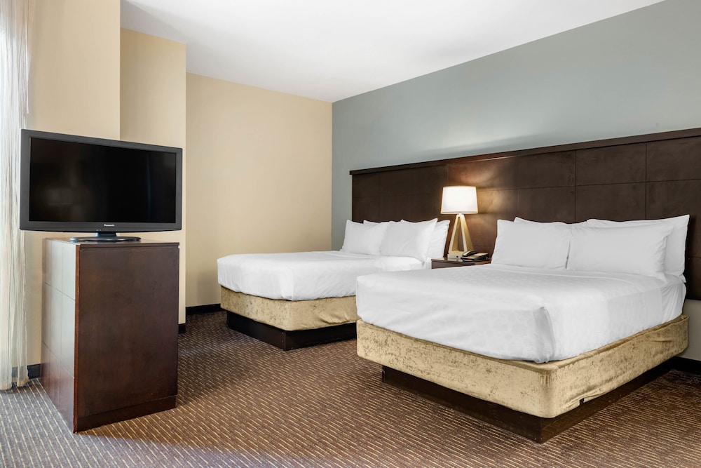 Staybridge Suites St. Petersburg Downtown by IHG — Hotel rooms in Gulfport, Florida