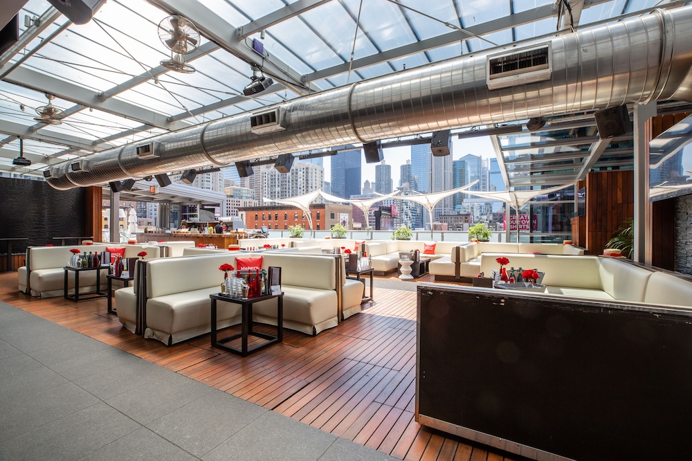 The Godfrey Hotel Chicago — Restaurant & bars in Chicago, Illinois