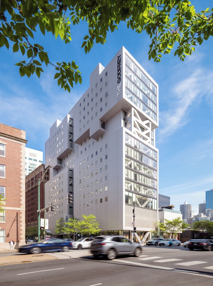 The Godfrey Hotel Chicago — Hotel building in Chicago, Illinois