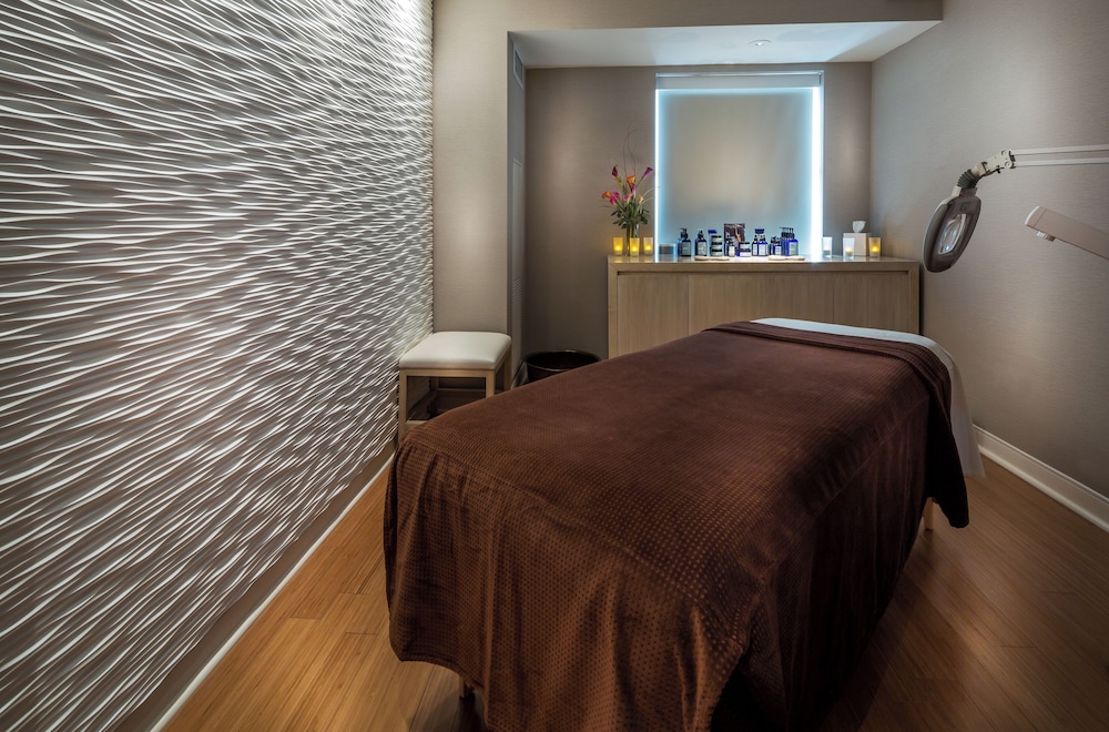 The Godfrey Hotel Chicago — Spa in Chicago, Illinois