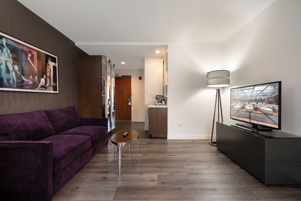 The Godfrey Hotel Chicago — Hotel rooms in Chicago, Illinois