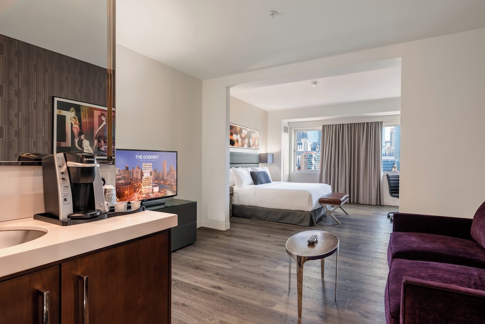 The Godfrey Hotel Chicago — Hotel rooms in Chicago, Illinois