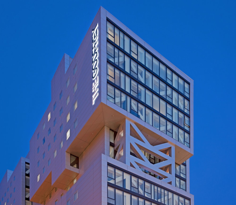 The Godfrey Hotel Chicago — Hotel building in Chicago, Illinois