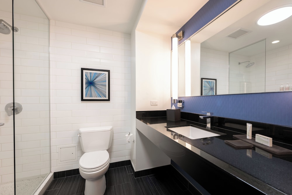 The Godfrey Hotel Chicago — Hotel rooms in Chicago, Illinois