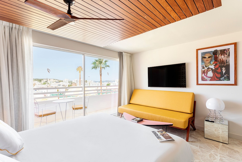 Los Felices Ibiza — Hotel rooms in San Antonio, Balearic Islands