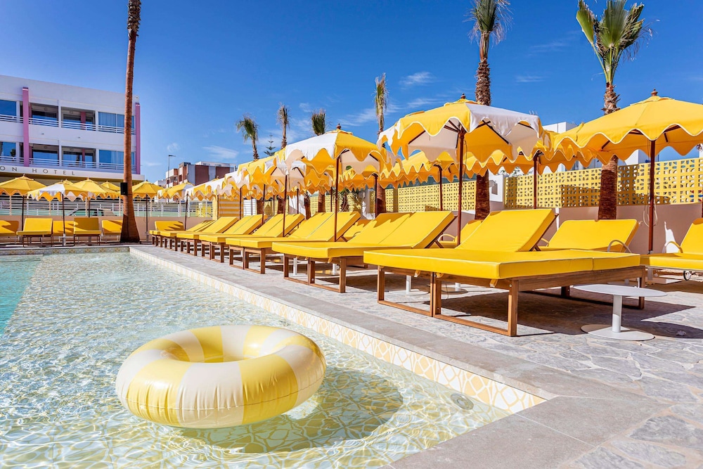 Los Felices Ibiza — Swimming pool in San Antonio, Balearic Islands