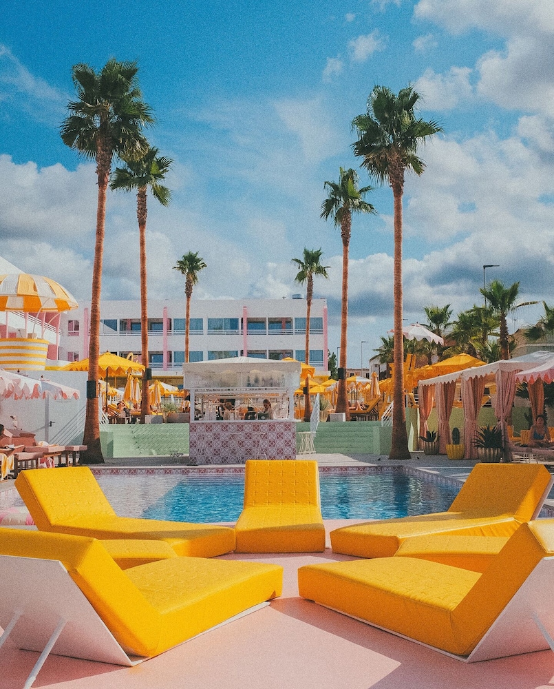 Los Felices Ibiza — Swimming pool in San Antonio, Balearic Islands