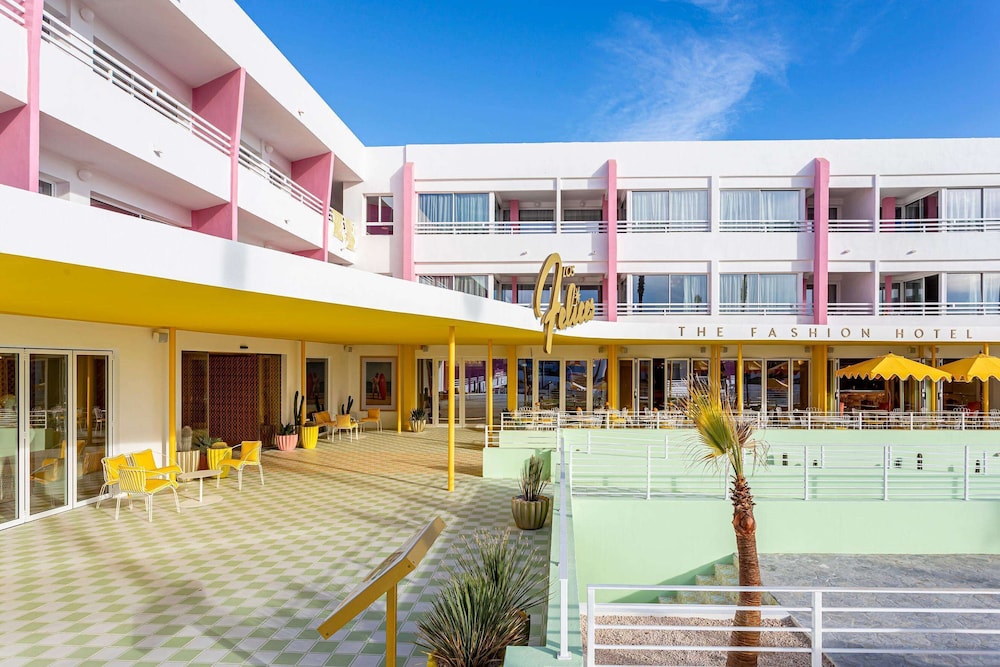 Los Felices Ibiza — Hotel building in San Antonio, Balearic Islands