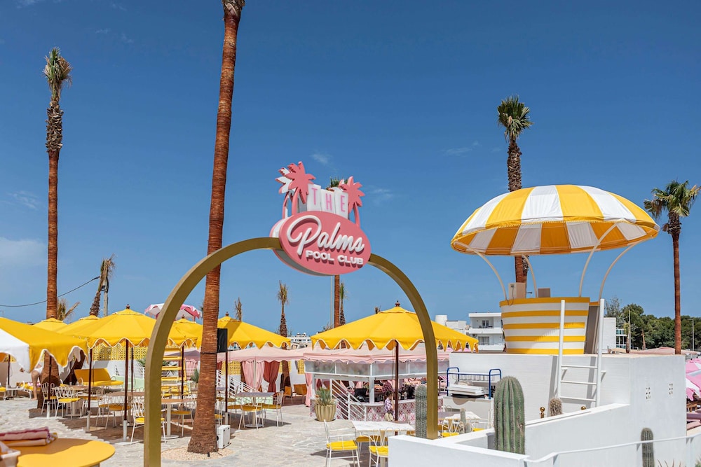 Los Felices Ibiza — Restaurant & bars in San Antonio, Balearic Islands