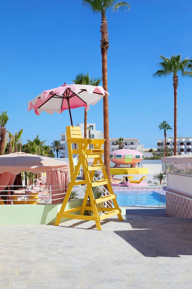 Los Felices Ibiza — Beach in San Antonio, Balearic Islands