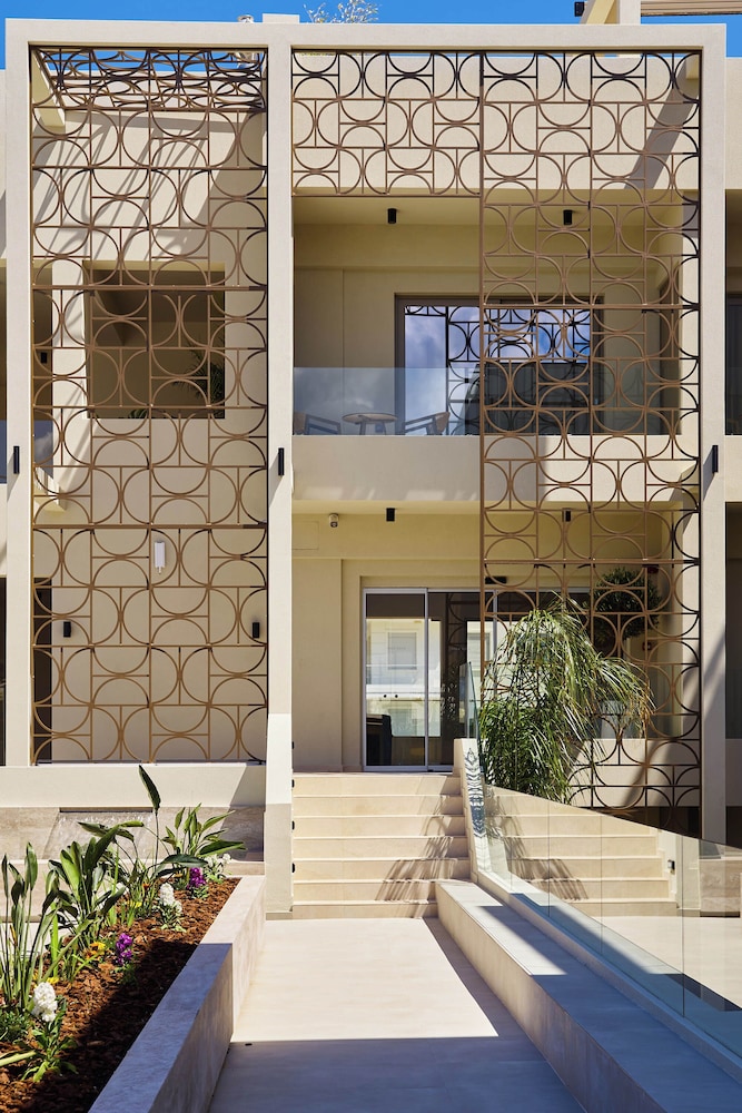 Inea Sole Boutique Hotel — Hotel building in Chania