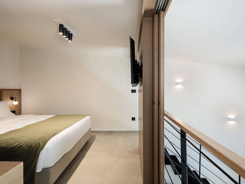 Inea Sole Boutique Hotel — Hotel rooms in Chania