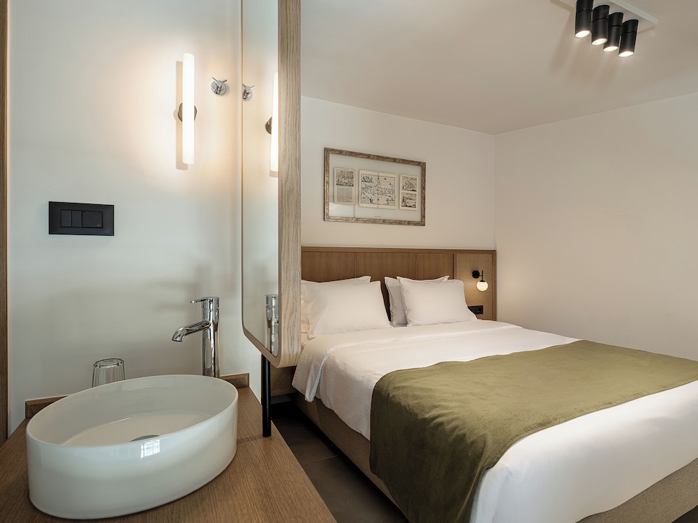 Inea Sole Boutique Hotel — Hotel rooms in Chania
