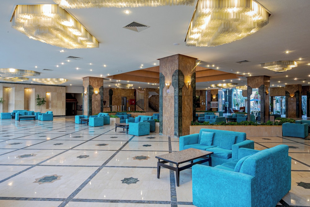 Marlin Inn Azur Resort — Hotel building in Hurghada, Red Sea