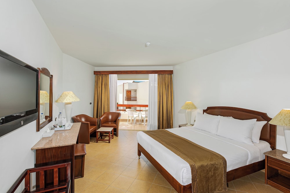 Marlin Inn Azur Resort — Hotel rooms in Hurghada, Red Sea