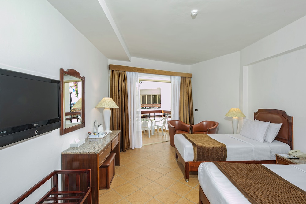 Marlin Inn Azur Resort — Hotel rooms in Hurghada, Red Sea