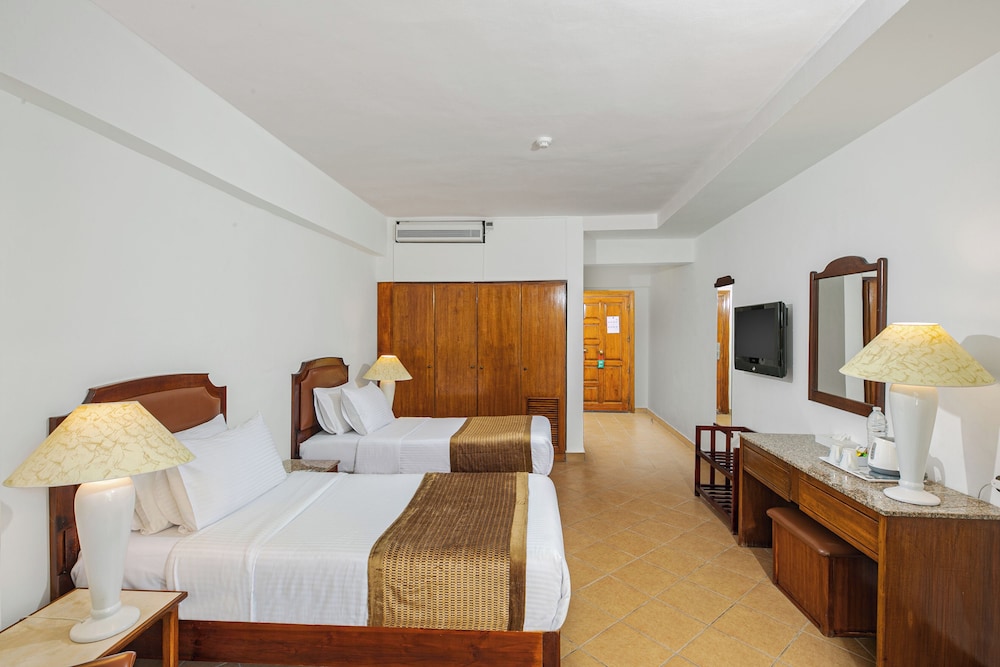 Marlin Inn Azur Resort — Hotel rooms in Hurghada, Red Sea