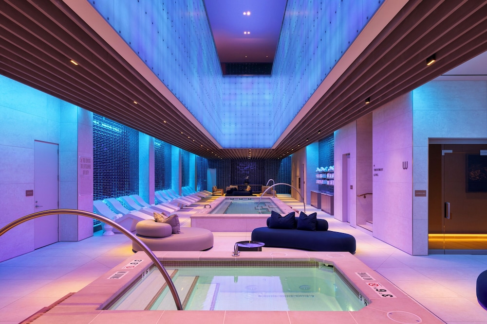 Fontainebleau Las Vegas, MICHELIN Key Award Hotel — Spa in Las Vegas, Nevada
