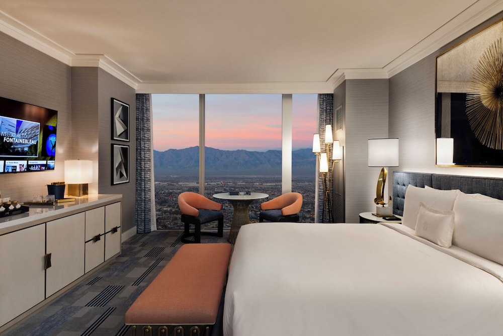 Fontainebleau Las Vegas, MICHELIN Key Award Hotel — Hotel rooms in Las Vegas, Nevada