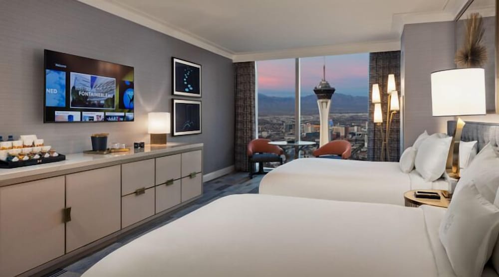Fontainebleau Las Vegas, MICHELIN Key Award Hotel — Hotel rooms in Las Vegas, Nevada