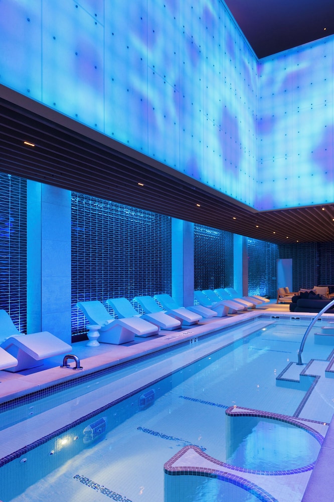 Fontainebleau Las Vegas, MICHELIN Key Award Hotel — Spa in Las Vegas, Nevada