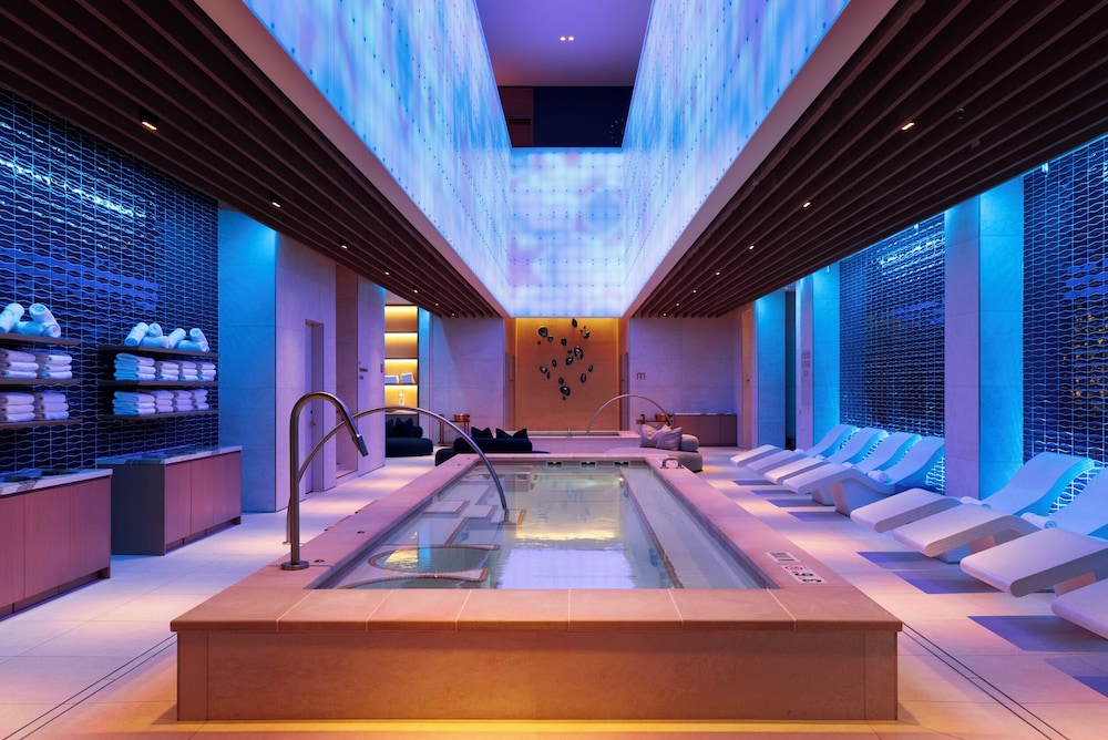 Fontainebleau Las Vegas, MICHELIN Key Award Hotel — Spa in Las Vegas, Nevada