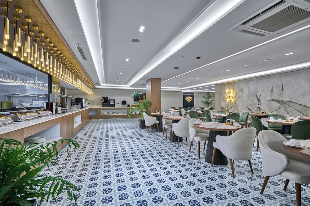 Rayelin Hotel Old City — Restaurant & bars in Istanbul, Istanbul