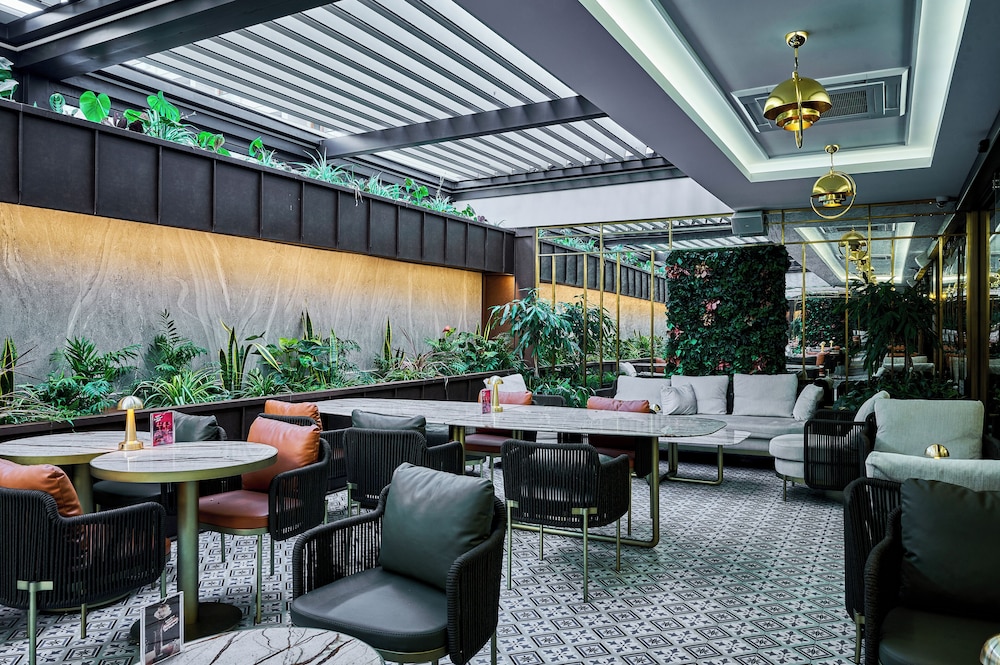 Rayelin Hotel Old City — Restaurant & bars in Istanbul, Istanbul