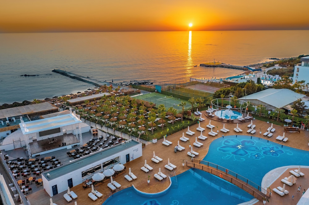 Rubi Platinum Sign - All inclusive — Sports & recreation in Alanya