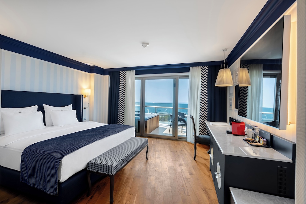 Rubi Platinum Sign - All inclusive — Hotel rooms in Alanya