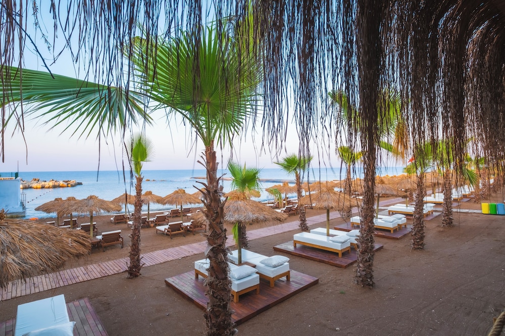 Rubi Platinum Sign - All inclusive — Beach in Alanya