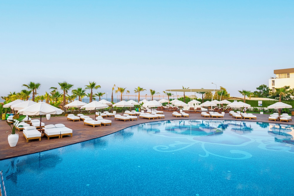 Rubi Platinum Sign - All inclusive — Swimming pool in Alanya